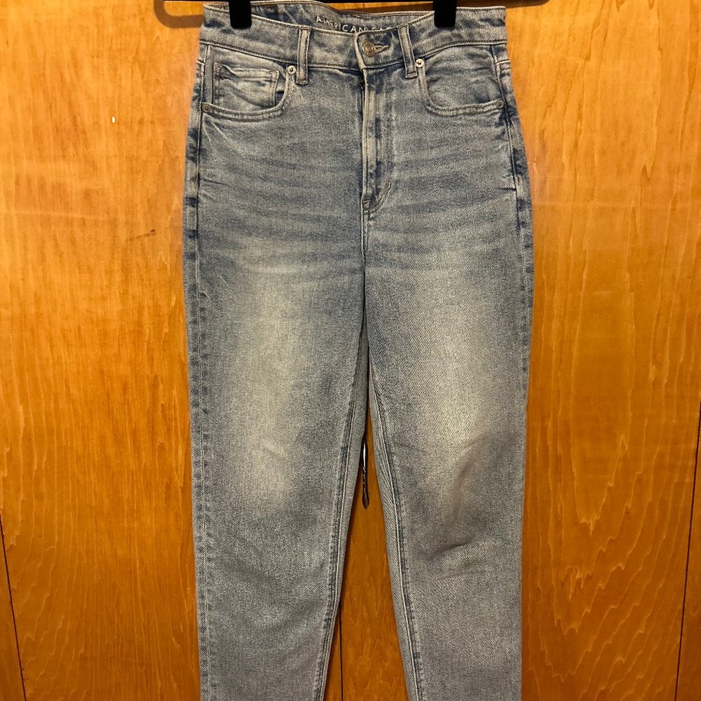 American Eagle - AE Stretch Mom Straight Jean - Size 2 Short